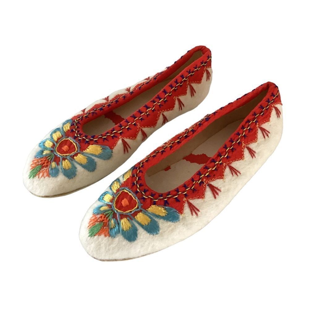 Vintage Embroidered Wool Felt Slip On Flats